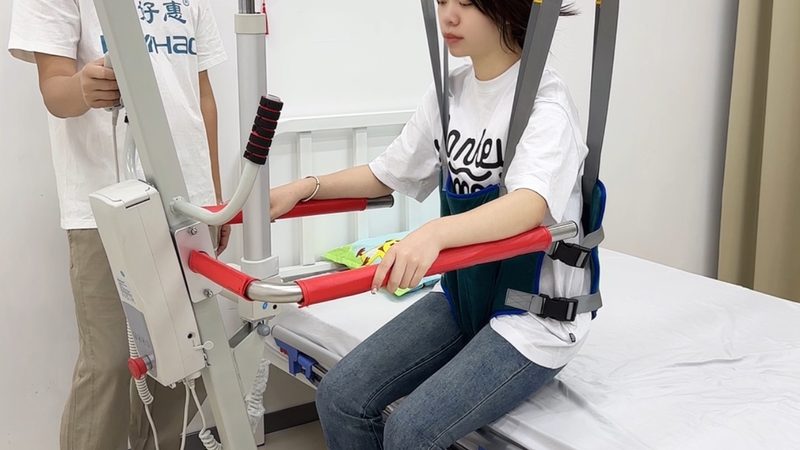 养老护理员初级证，如何轻松考取？**