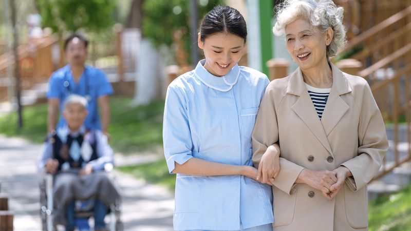 上海养老院为何好的总是一床难求